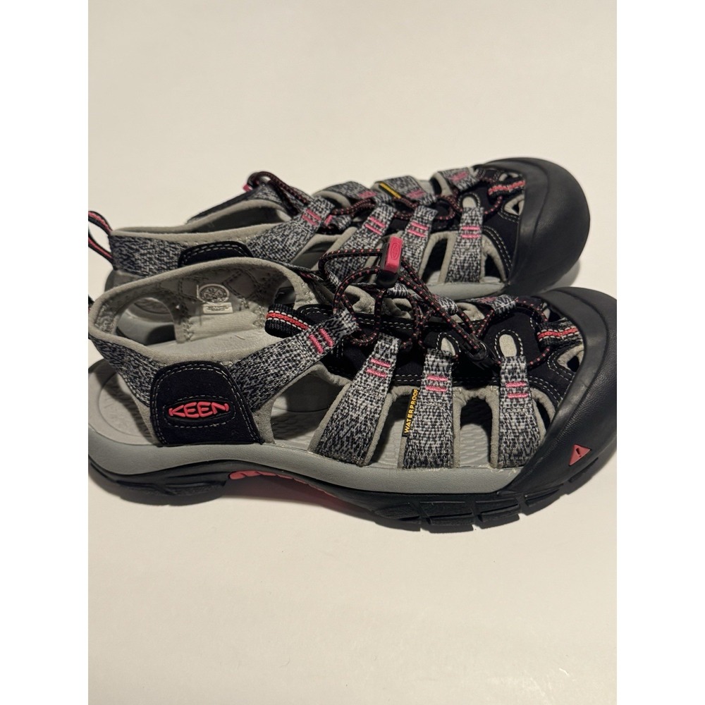 KEEN Newport H2 Sandals Womens 8.5 Gray Pink Black Waterproof Trail Hiking Shoes